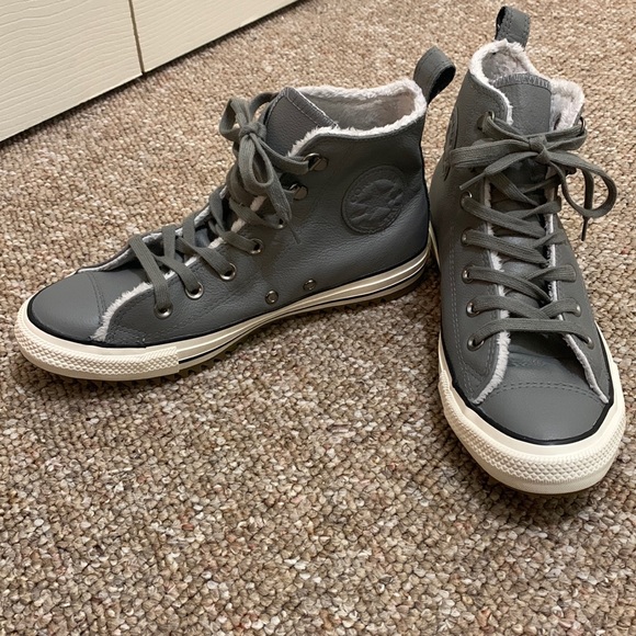 converse with fur lining
